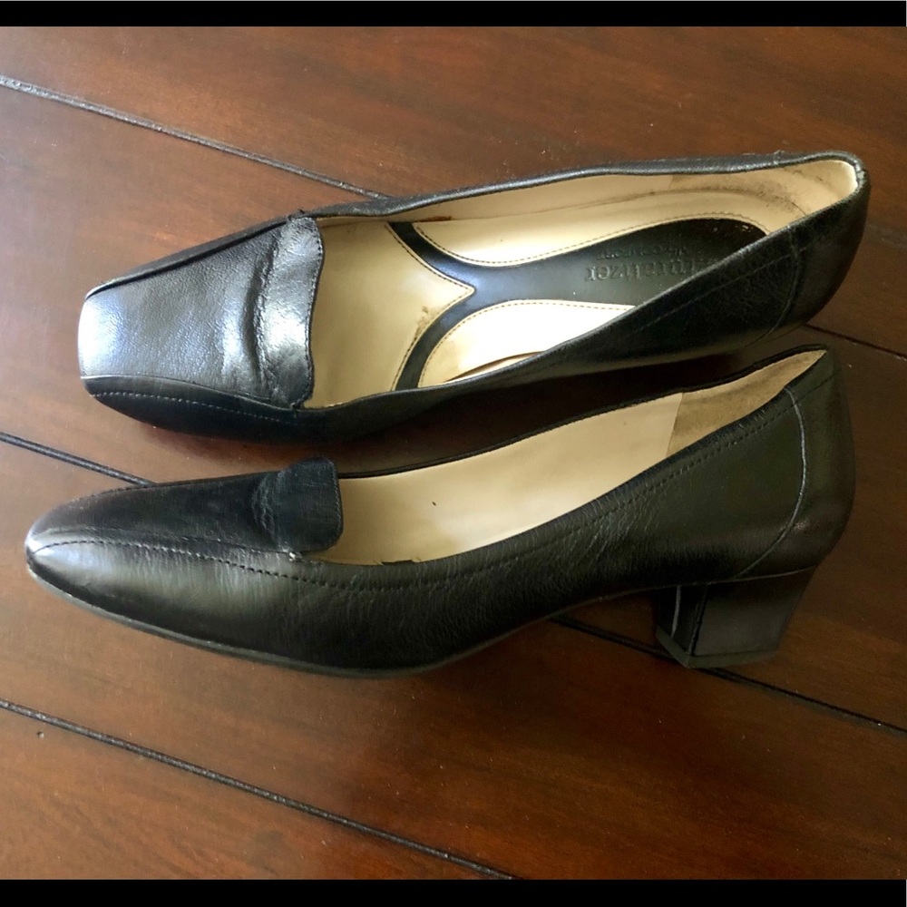 Naturalizer 7W leather upper pumps